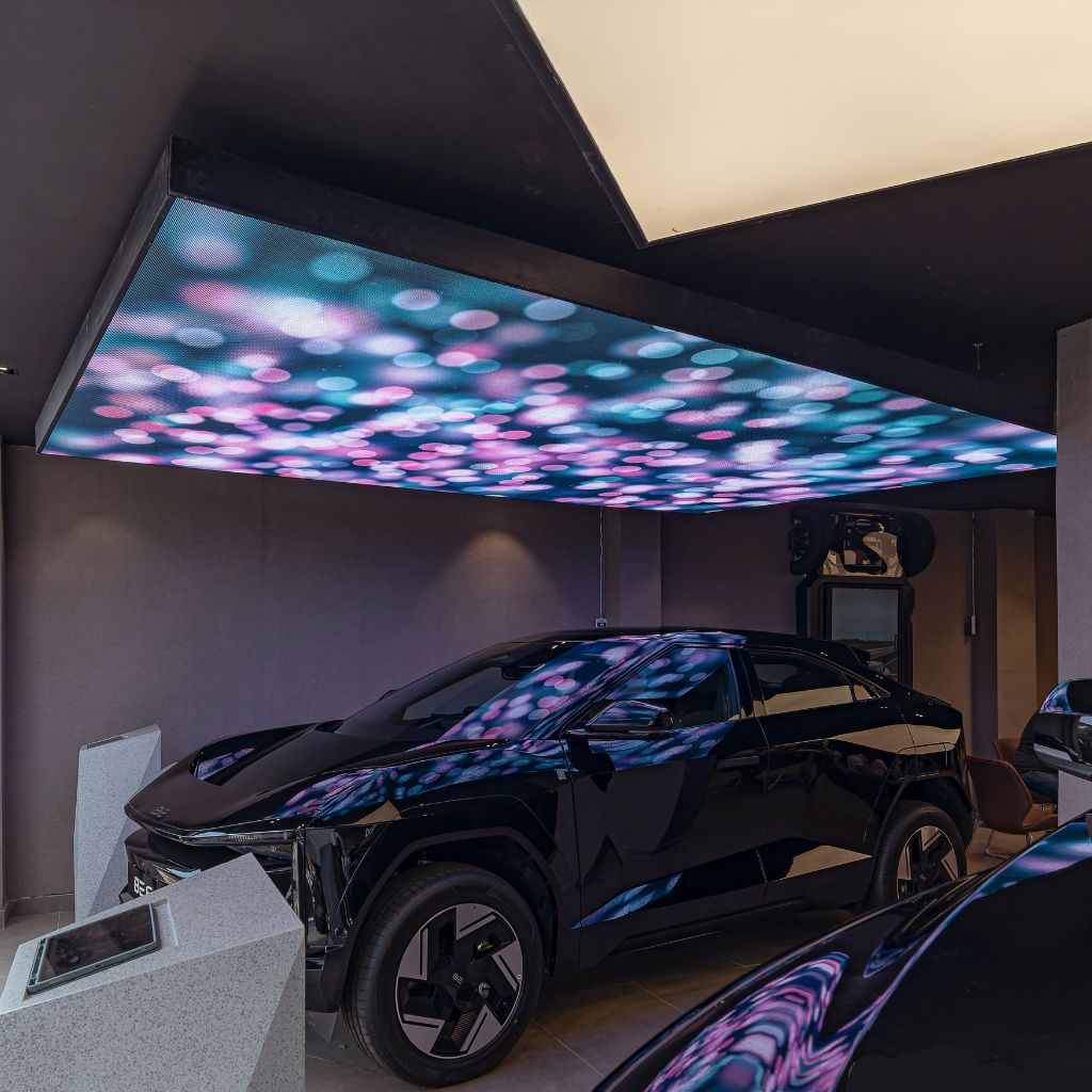 Mahindra & Mahindra LED Lighting